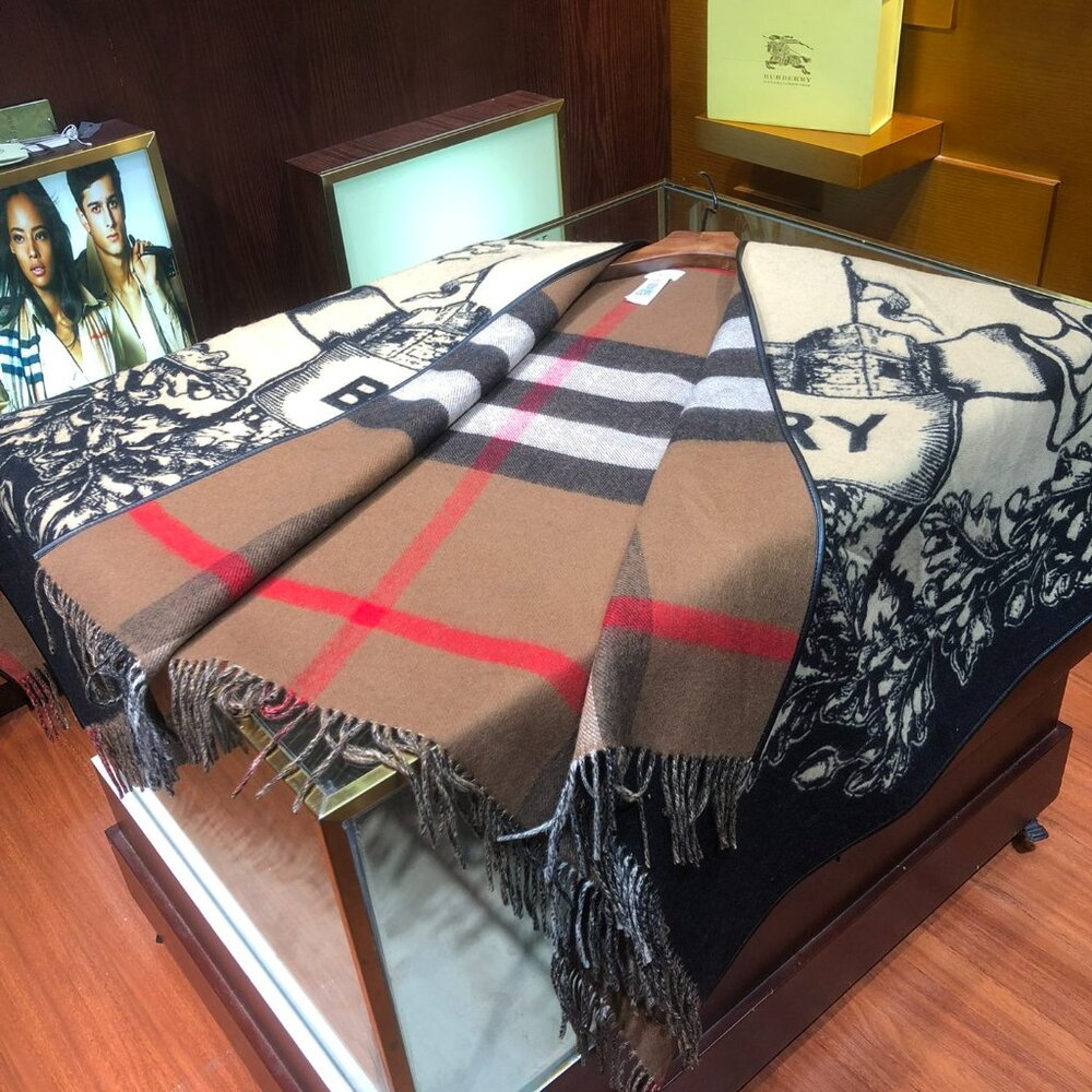 Burberry Multicolor Checkered Scarf with Fringe - Picture 3 of 7